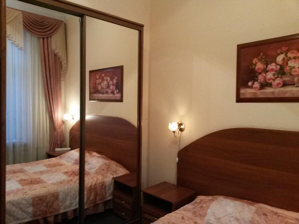 Двухместный (Двухместный номер с 1 кроватью) отеля Золотая середина, Санкт-Петербург