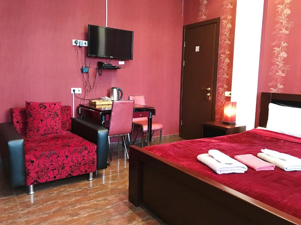 Двухместный (Улучшенный номер с кроватью размера «king-size») отеля Арагви, Мцхета