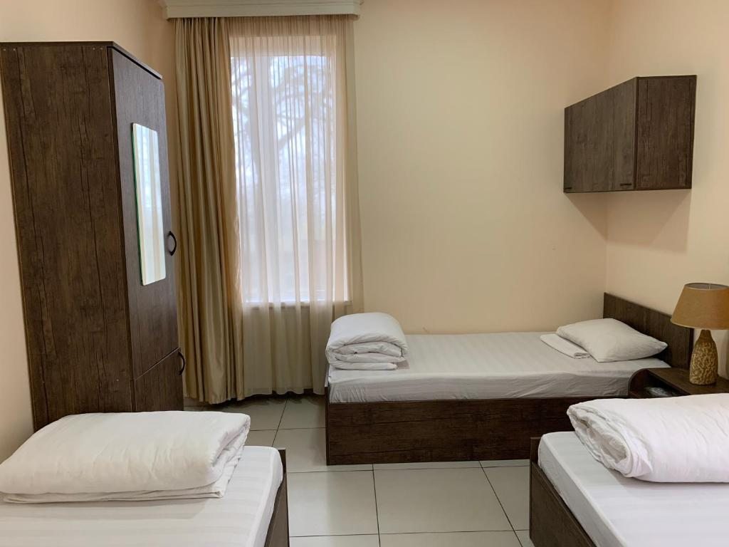 Трехместный (Бюджетный трехместный номер) отеля Wald Lagodekhi, Лагодехи