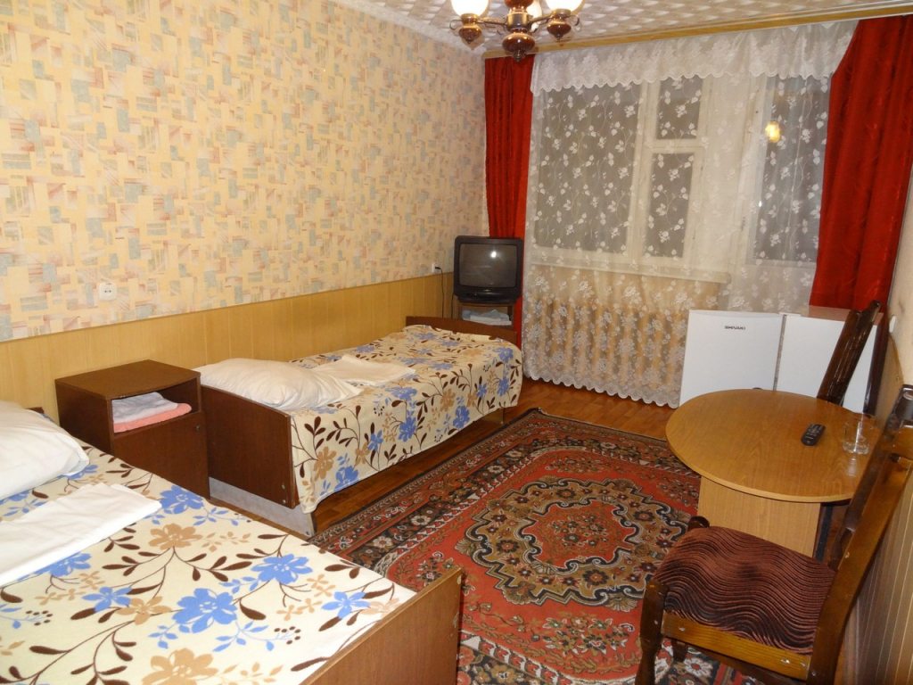 Двухместный (Место в двухместном номере, Эконом) гостиницы Сосновый бор, Курск