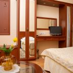 Люкс, Меблированные комнаты Басков