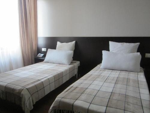 Двухместный (Стандартный двухместный номер с 1 кроватью или 2 отдельными кроватями и видом на горы) загородного комплекса Vanilla Sky, Натахтари