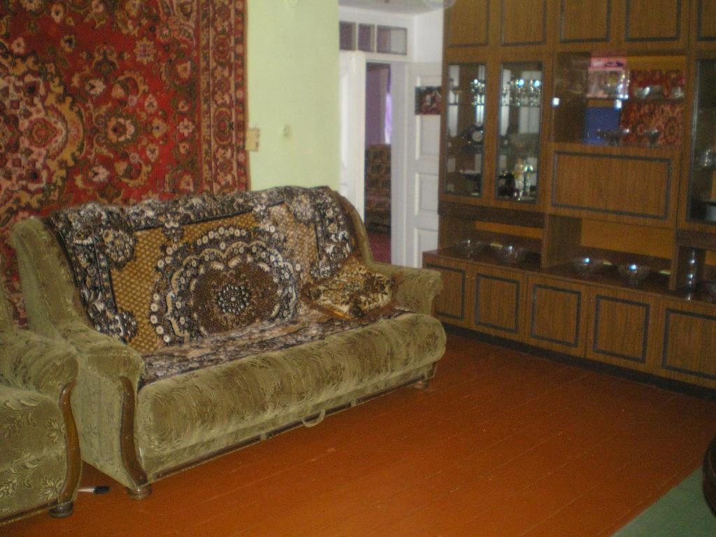 Трехместный (Улучшенный трехместный номер) гостевого дома В Меградзоре