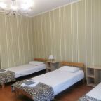 Трехместный (Стандарт, С душем), Гостевой дом Хуторок