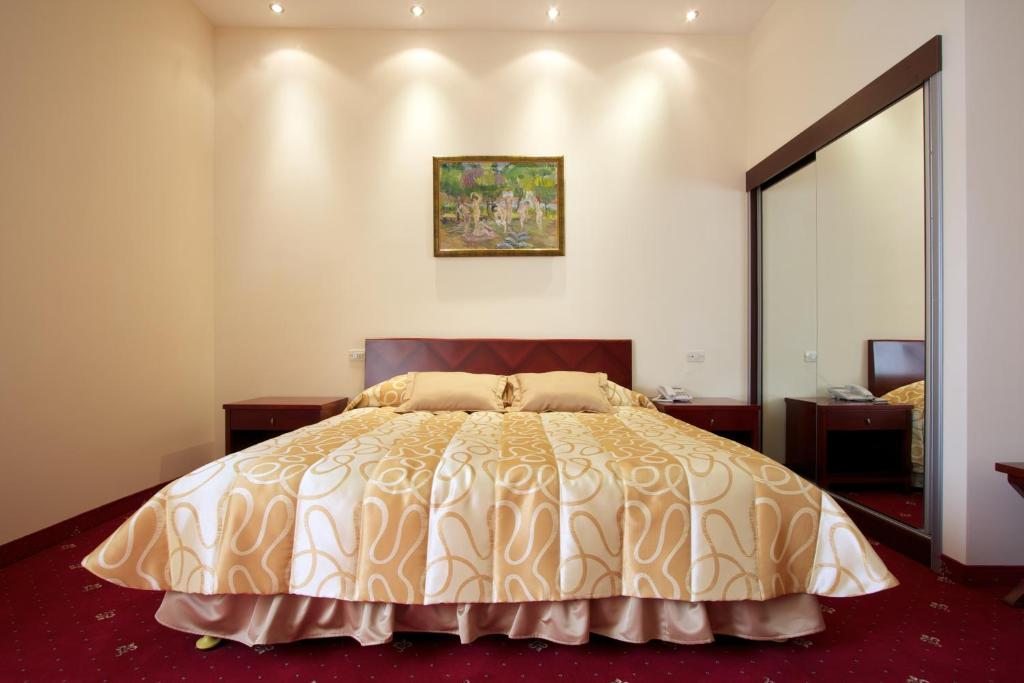 Двухместный (Стандартный двухместный номер с 1 кроватью или 2 отдельными кроватями) курортного отеля Бест Вестерн Агверан, Арзакан
