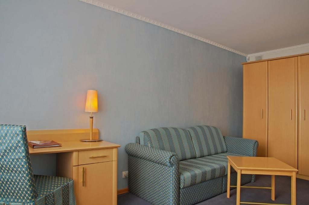 Сьюит (Стандартный двухместный люкс с 1 кроватью) отеля Дземги, Комсомольск-на-Амуре