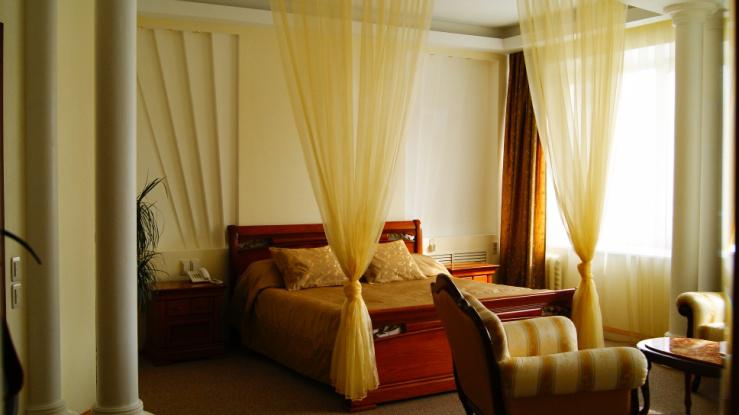 Люкс (Президентский № 301, 303) гостиницы Атал, Чебоксары