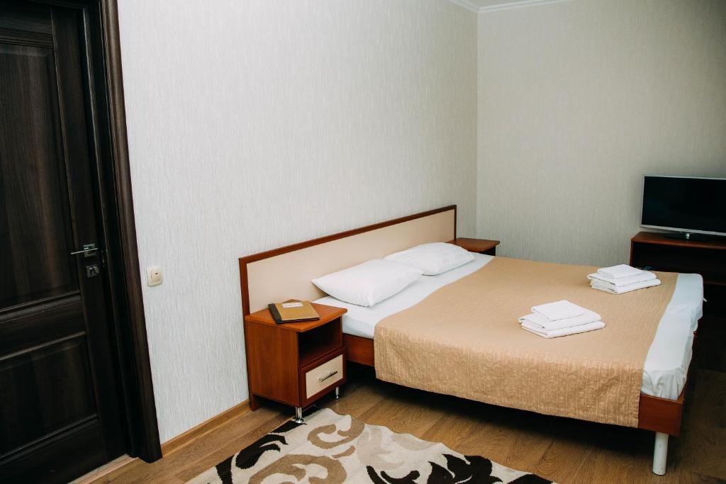 Двухместный (Бюджетный двухместный номер с 1 кроватью) гостевого дома АнгелА, Краснодар