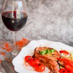 Доставка еды и напитков в номер, Гостинично-развлекательный комплекс Сиун