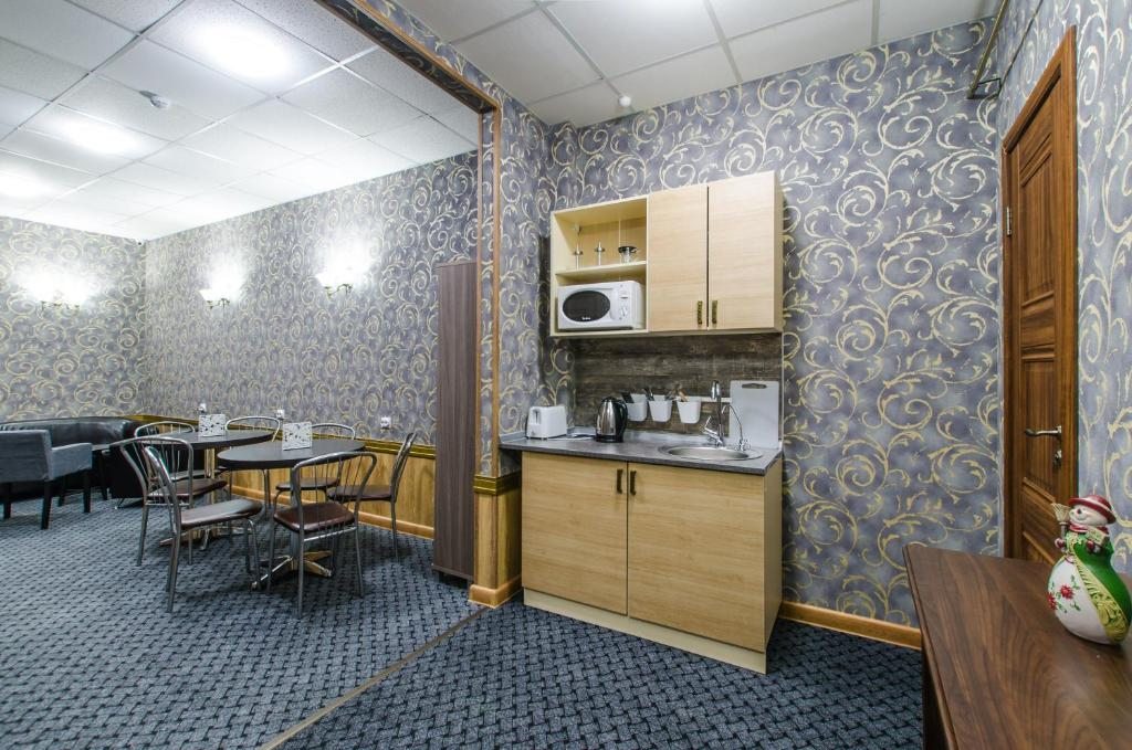 Двухместный (Двухместный номер с 1 кроватью и общей ванной комнатой) отеля 338 Отель на Мира, Санкт-Петербург