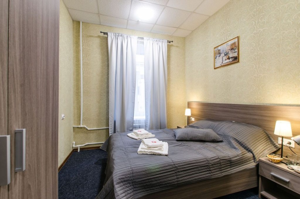 Двухместный (Бюджетный с 1 кроватью) отеля 338 Отель на Мира, Санкт-Петербург