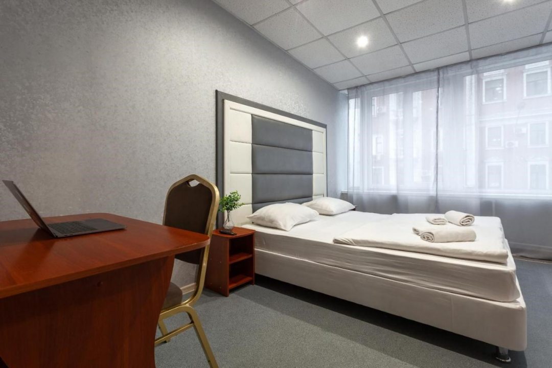 Двухместный (Стандарт с двуспальной кроватью) гостиницы Вивьен, Москва