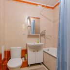 Квартира (Скромность в центре), Квартирное бюро Крылья