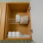 Квартира (Скромность в центре), Квартирное бюро Крылья