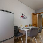 Квартира (Двух комнатная на 5 человек), Квартирное бюро Крылья