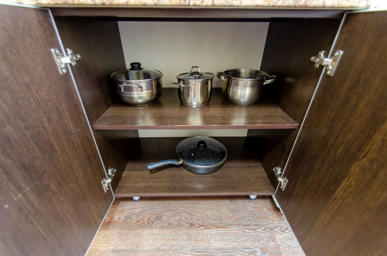 Квартира (Просторная 2 комнатная), Квартирное бюро Крылья