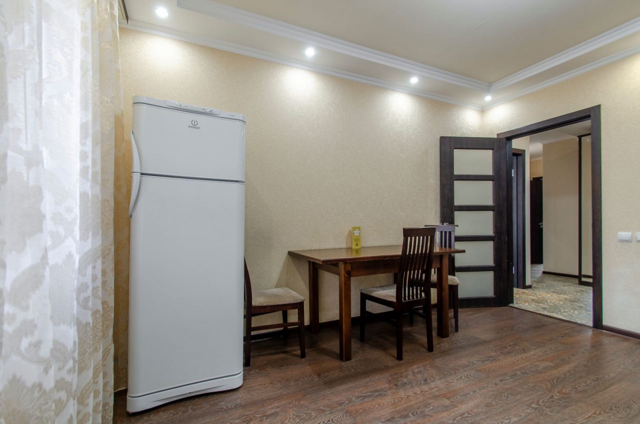 Квартира (Просторная 2 комнатная), Квартирное бюро Крылья