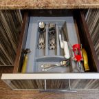 Квартира (Просторная 2 комнатная), Квартирное бюро Крылья