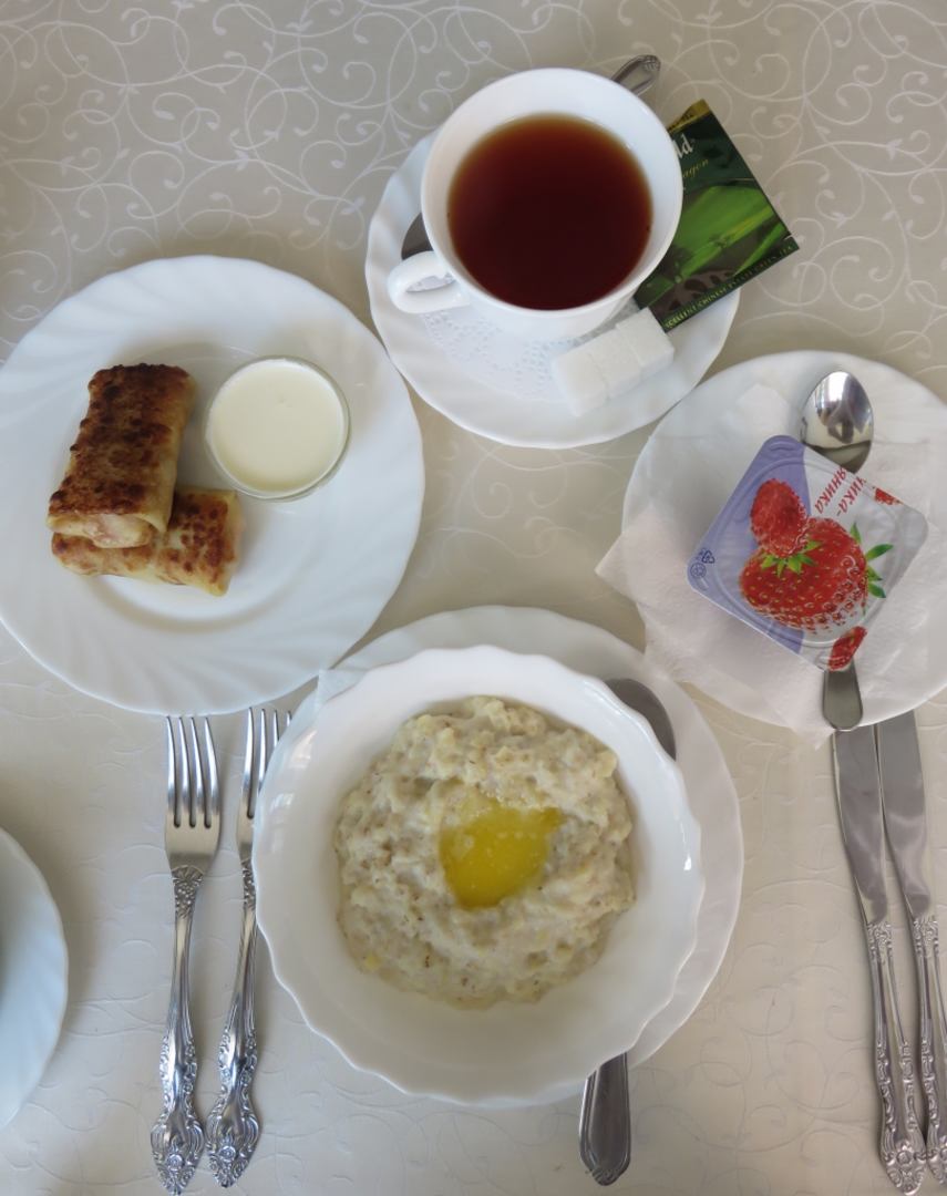 Континентальный завтрак, Гостиница Эврика