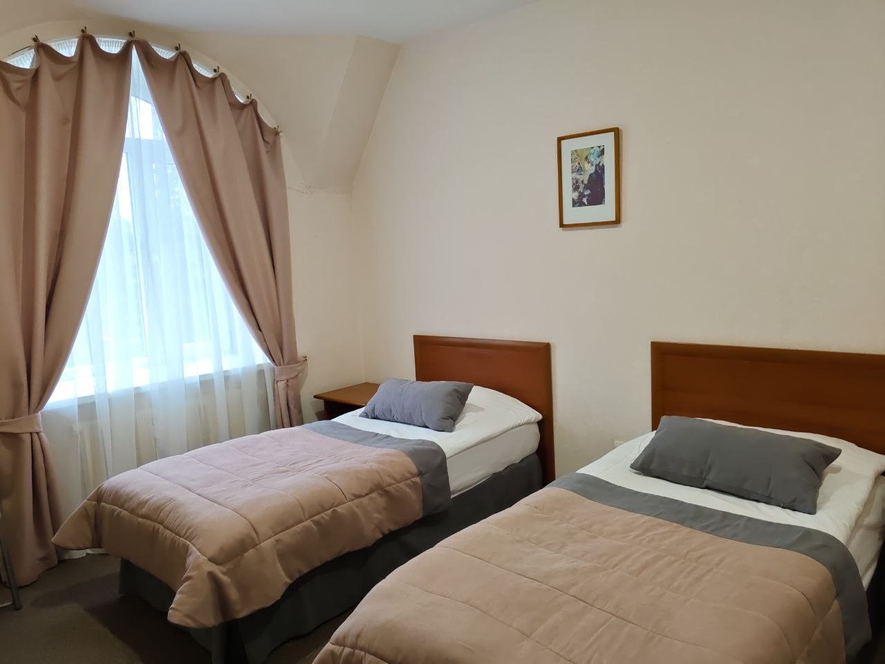 Полулюкс (3-х комнатный), Гостиница Эврика