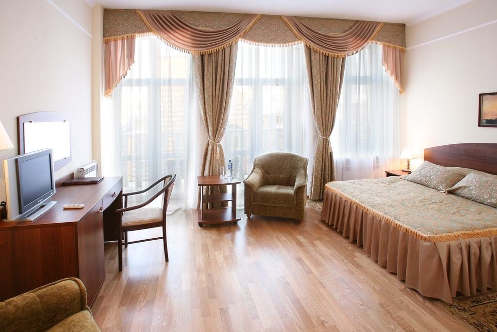 Двухместный (Двухместный номер бизнес-класса с 1 кроватью или 2 отдельными кроватями) отеля Людовико Моро, Йошкар-Ола