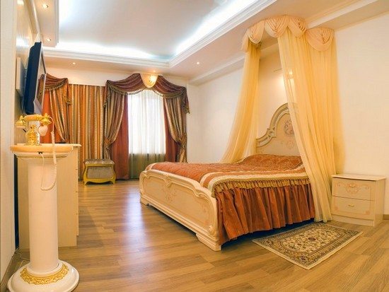 Люкс (Vip № 1, 21) гостиницы Золотой Павлин, Кемерово