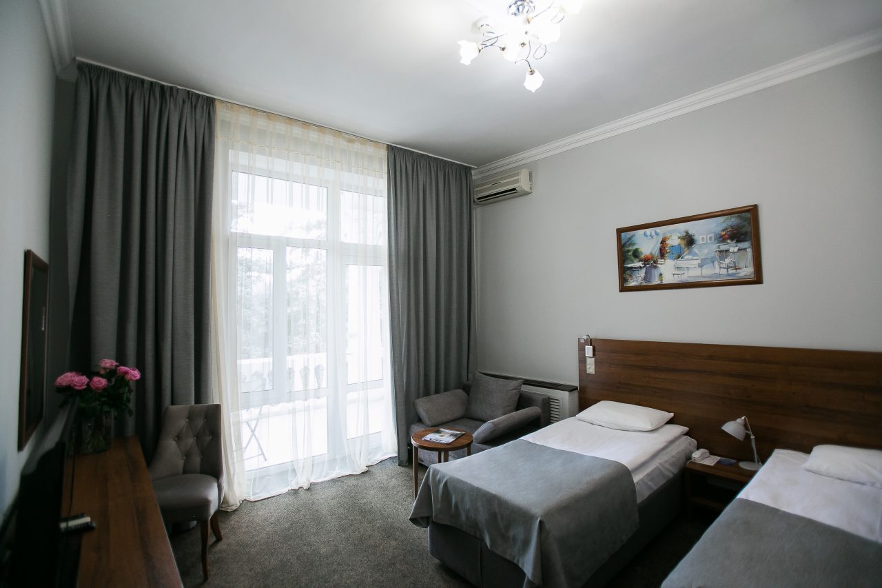 Двухместный (Стандарт с раздельными кроватями) гостиницы Гранд-Кавказ, Нальчик