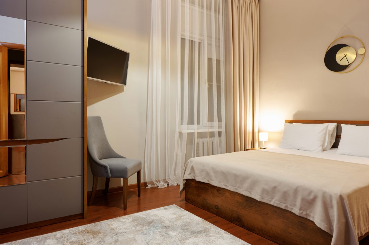 Спальня в номере категории «улучшенный комфорт»