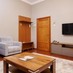 Гостиная в номере категории «улучшенный комфорт»