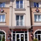 Разовое посещение Фитнес клуба в подарок! Фитнес клуб расположен в центре города, недалеко от отеля., Отель Принцесса Элиза