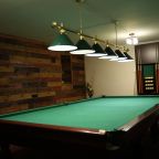 Бильярдная, Отель Корона