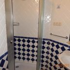 Бюджетный номер с 1 большой кроватью