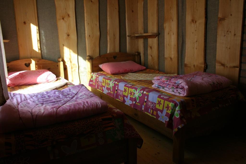 Двухместный (Двухместный номер с 2 отдельными кроватями, вид на сад) гостевого дома Лесная, Белая
