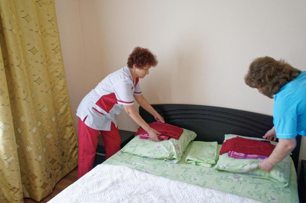 Двухместный (Двухместный номер с 2 отдельными кроватями и ванной комнатой) мотеля Радуга, Новосибирск