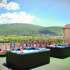 Терраса для загара с панорамным видом, Гостиница Castro