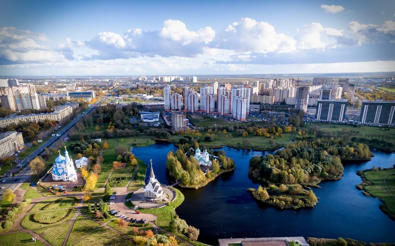 Пешие прогулки в Пулковском парке, Апарт-отель Salut V