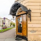 Вход