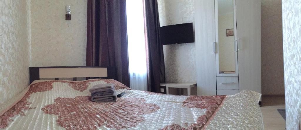 Двухместный (Улучшенный двухместный номер с 1 кроватью) мини-отеля Оранж, Санкт-Петербург