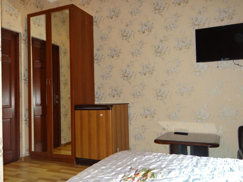 Двухместный (Большой двухместный номер с 1 кроватью) мини-отеля Оранж, Санкт-Петербург