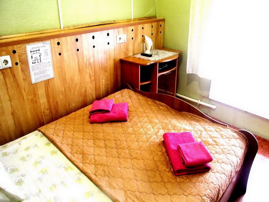 Двухместный (Эконом с 1 двуспальной кроватью) гостиницы Кемпинг, Улан-Удэ