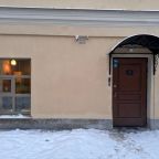 Вход в отель