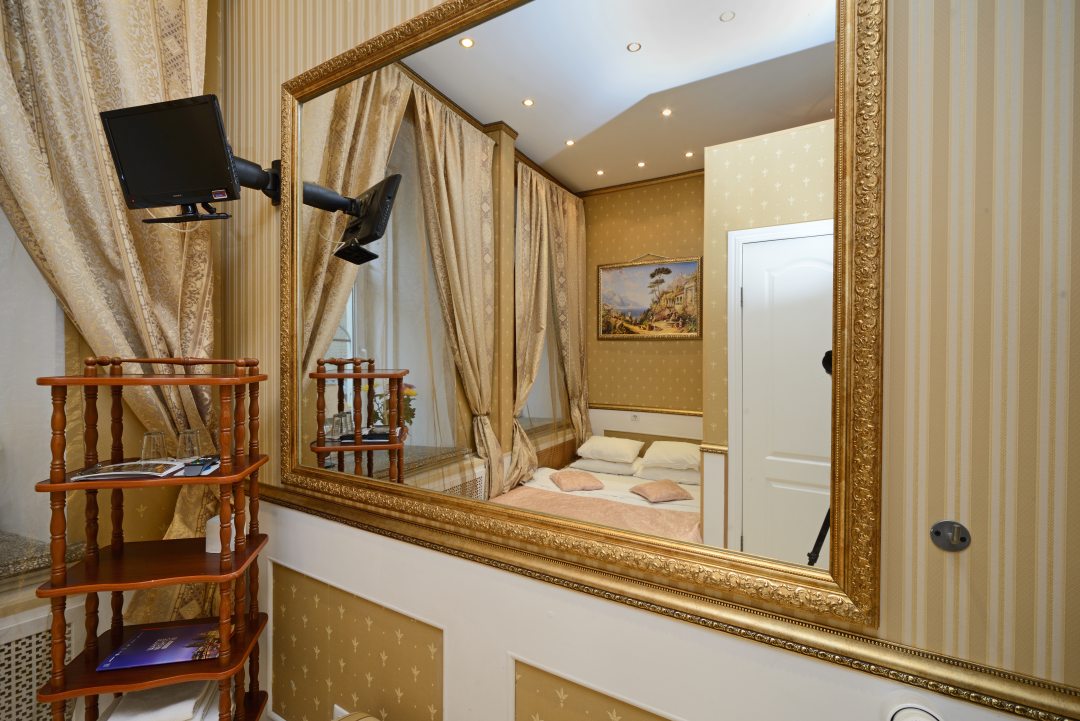 Одноместный (Стандарт одноместный с 1 односпальной кроватью SGL) апартамента Булгаков, Москва