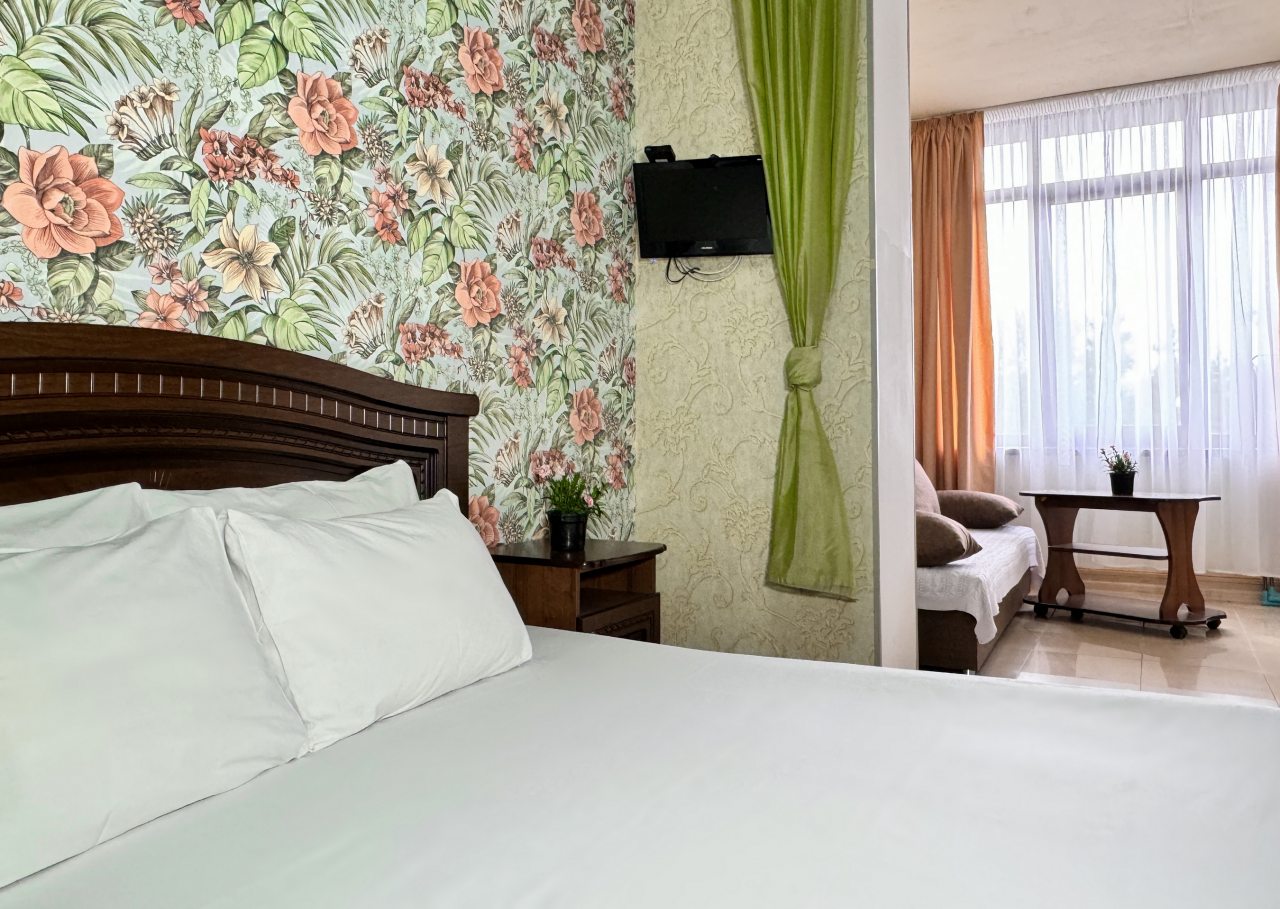 4-местный Комфорт с видом на территорию