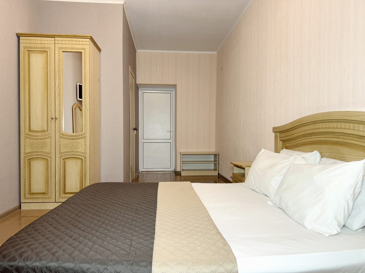 4-местный Комфорт с видом на территорию