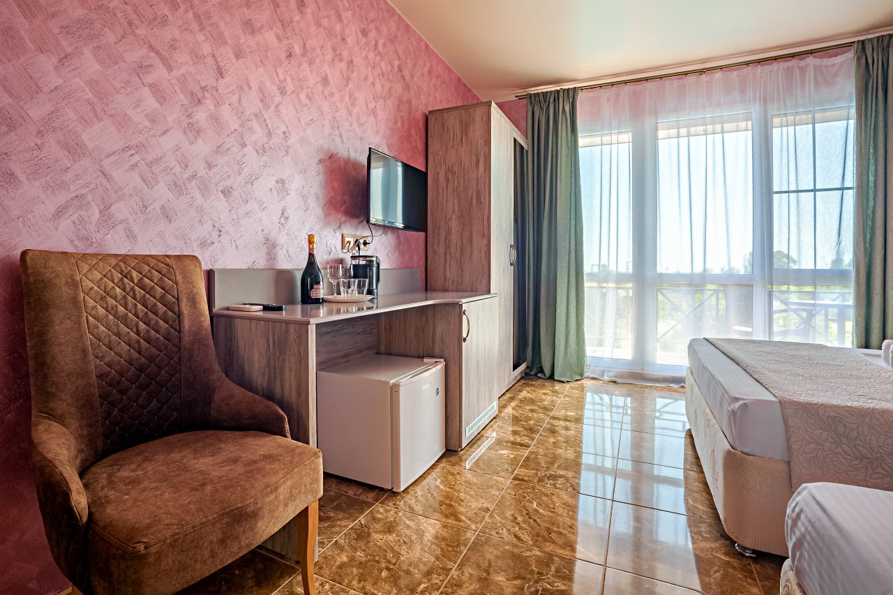 De Luxe (На 2 этаже), Отель Eco Life