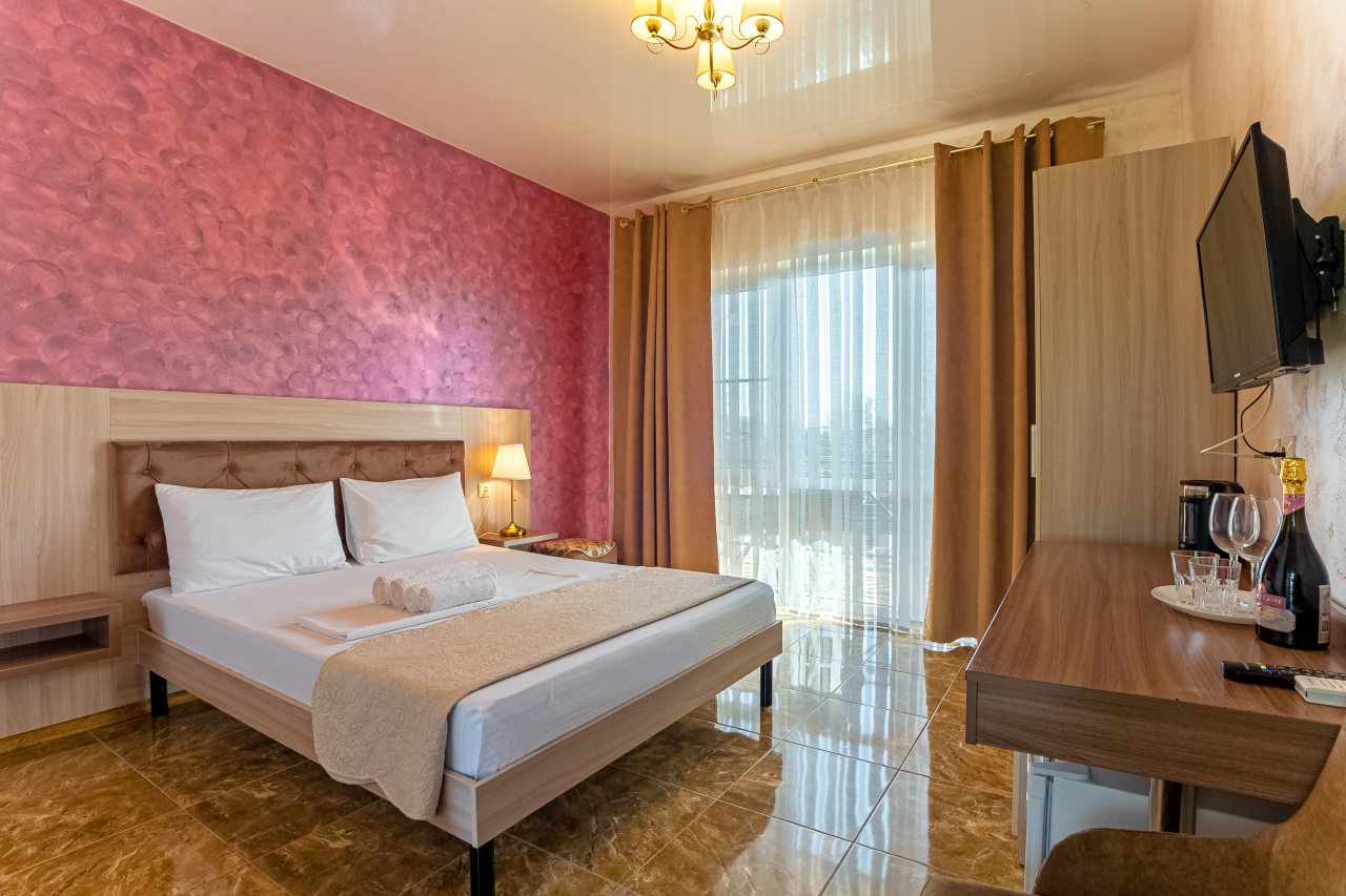 De Luxe (На 2 этаже), Отель Eco Life