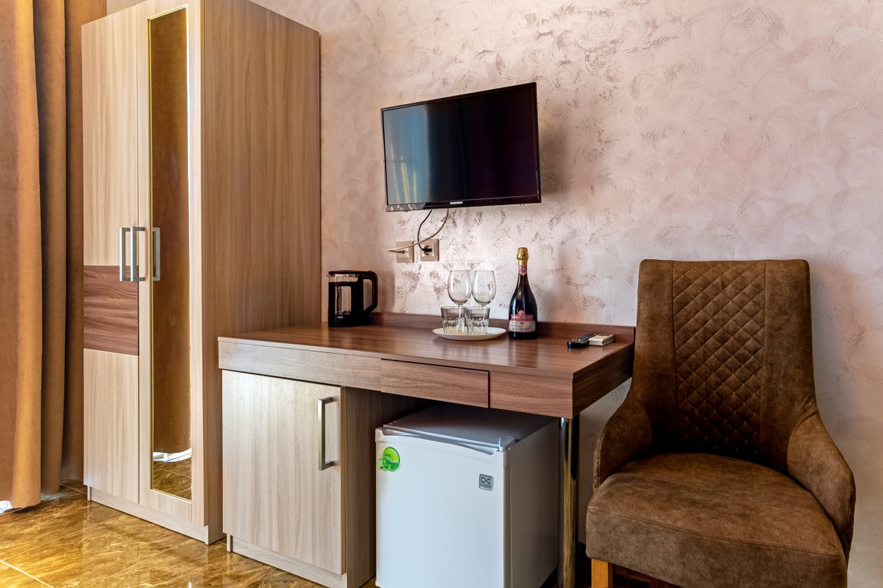 De Luxe (На 2 этаже), Отель Eco Life