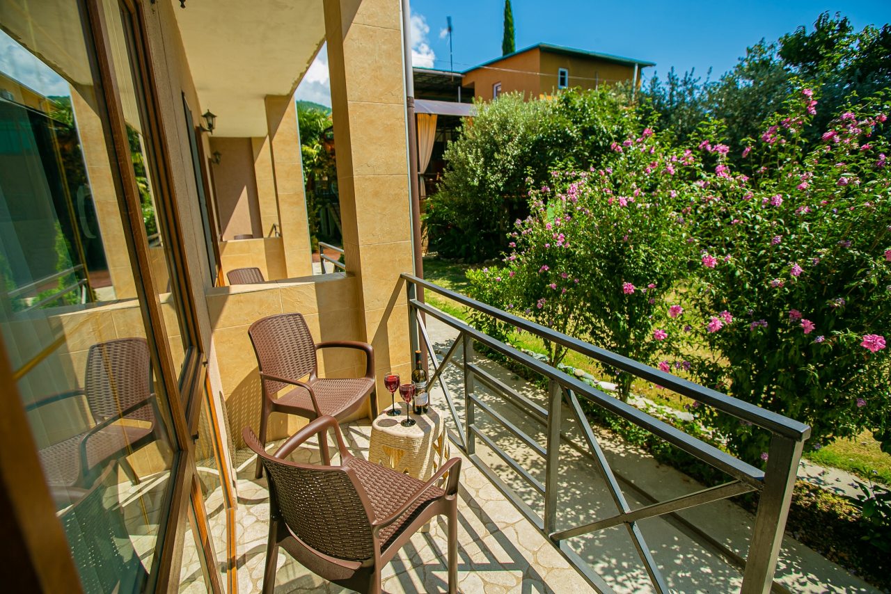 De Luxe (На 2 этаже), Отель Eco Life