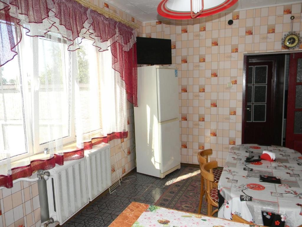Семейный (Семейный номер с ванной комнатой вне номера) отеля Вероника, Борисово