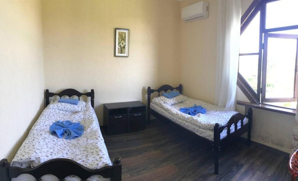 Двухместный (Двухместный номер с 2 отдельными кроватями) гостевого дома Эвкалипт, Очамчыра